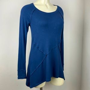 Simply Vera Wang Navy Asymmetrical Seamed Long Sleeved Top